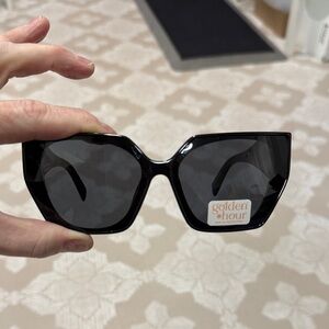 Golden Hour Black Sunglasses with case